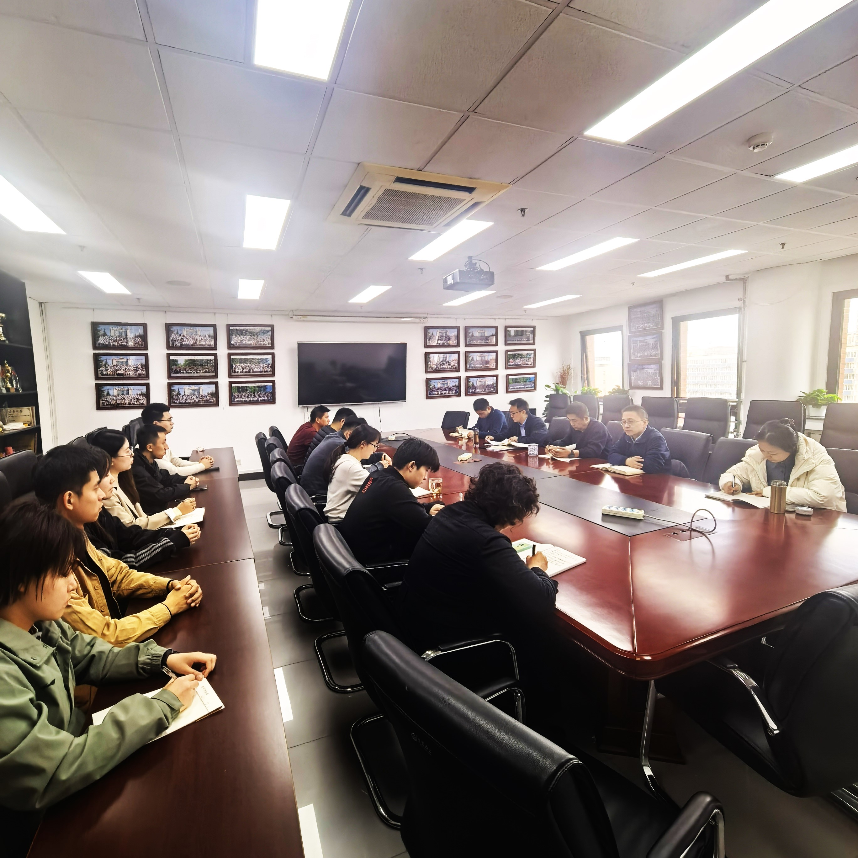 41f85beb754f581817f86af2ce62061 - 副本.jpg